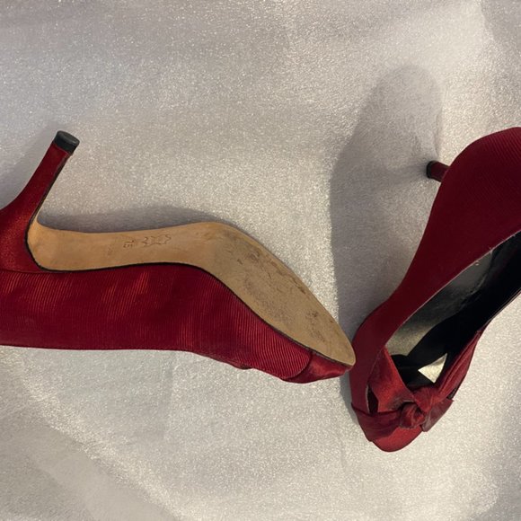 Gorgeous Talbot Heels - Picture 3 of 5